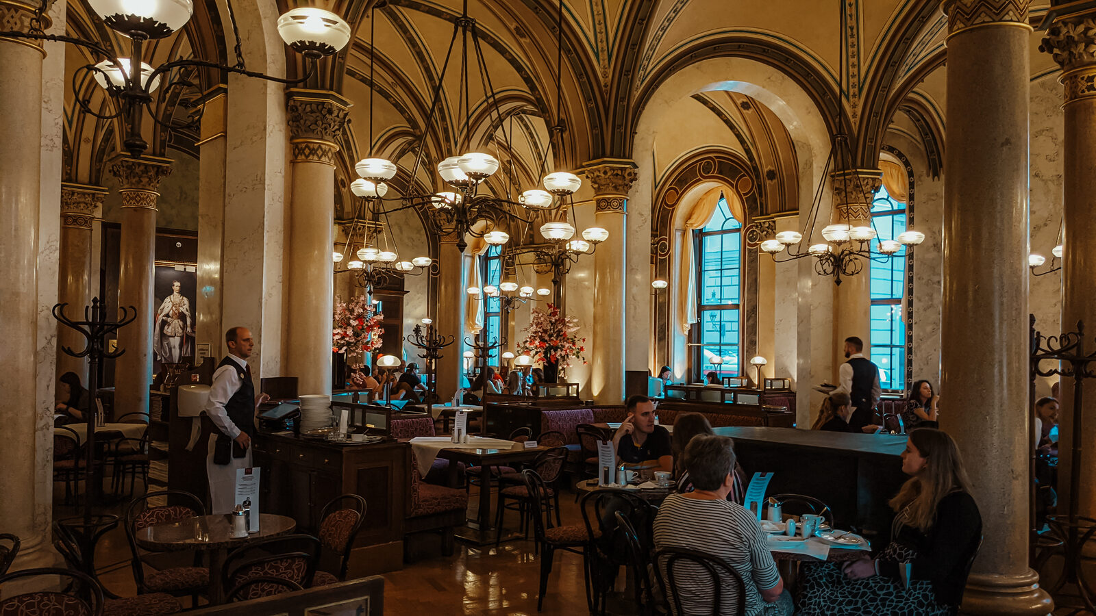 Café Central 3
