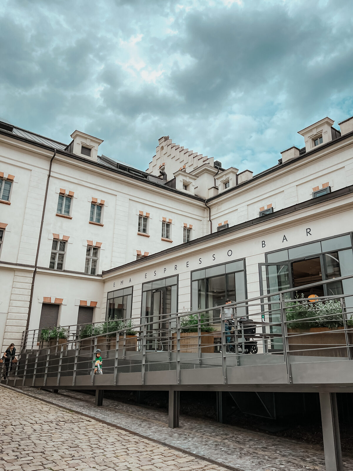 EMA espresso bar Holešovice 3