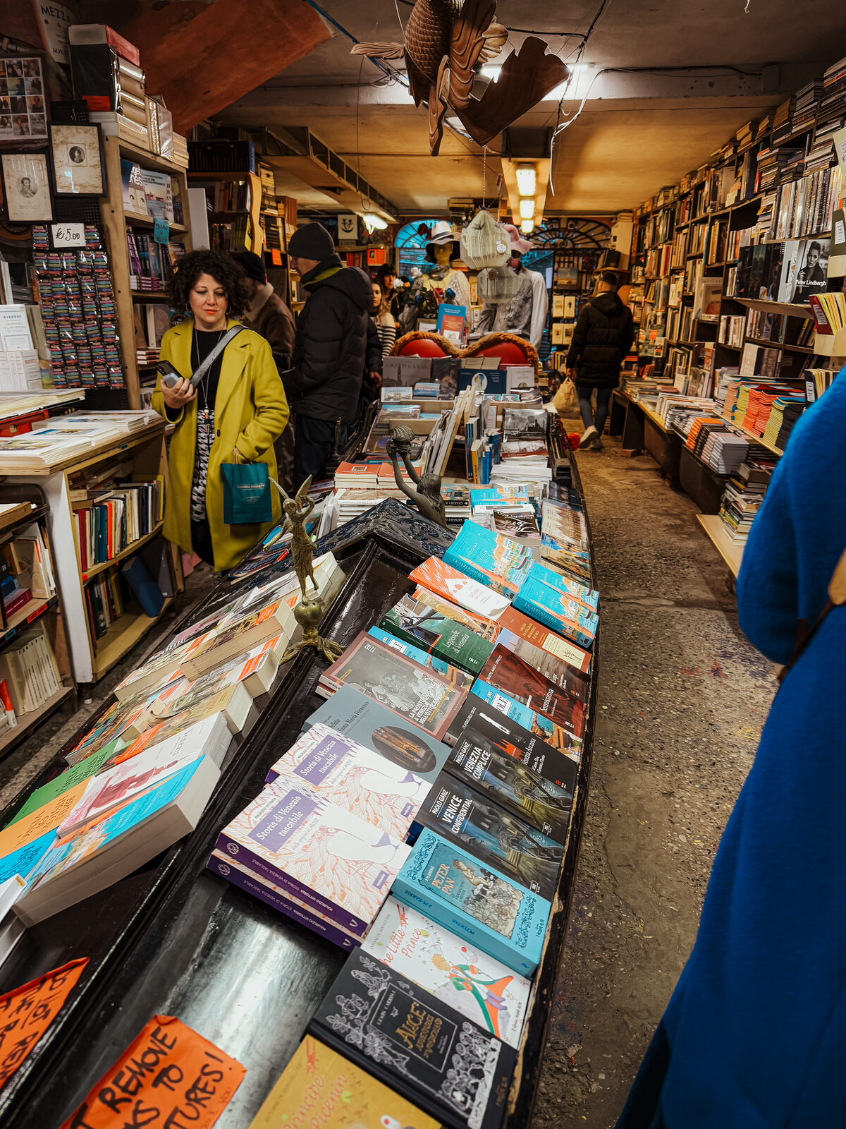 Libreria Acqua Alta 6