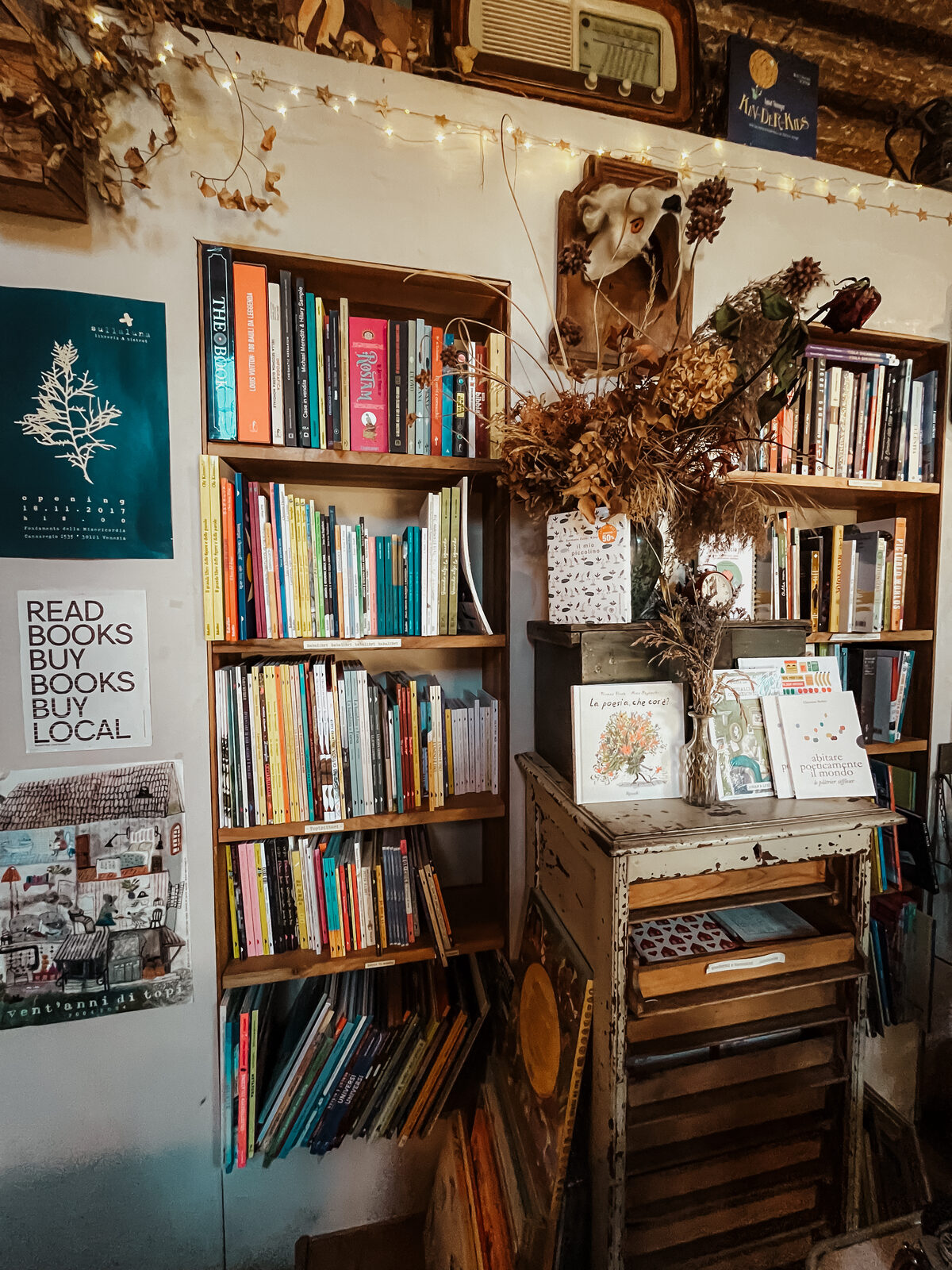 sullaluna libreria & bistrot 2